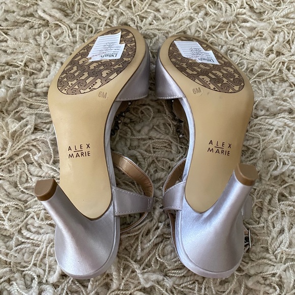 NWT Alex Marie Crystal Embellished Evening Sandals Silver Satin, size 6M - Picture 7 of 15